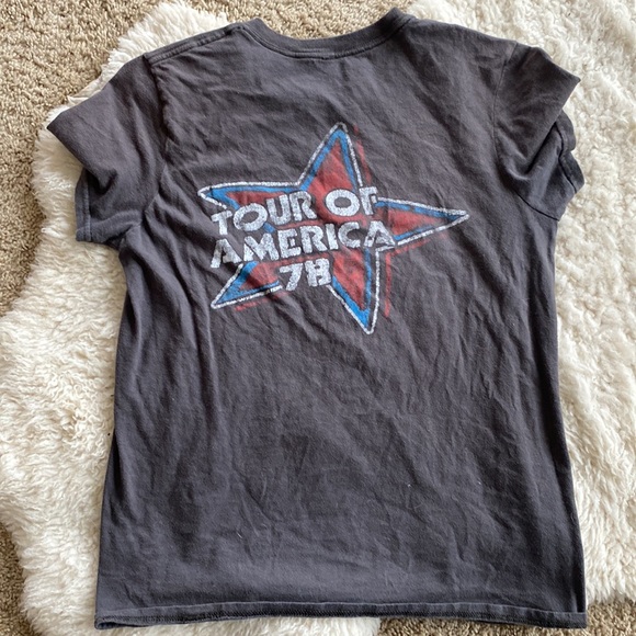 Basic Tee - Picture 2 of 2